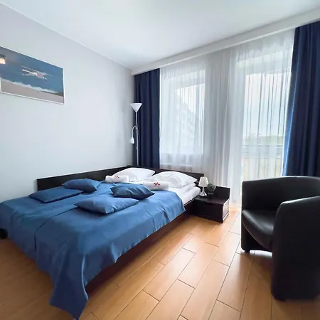 Economy W Porcie By Ms Pro كولوبرزيغ