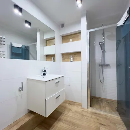 Economy W Porcie By Ms Pro شقة *